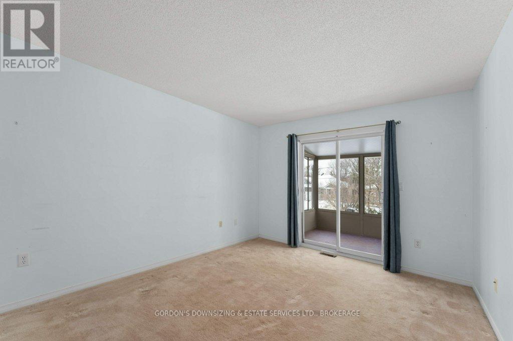 1112 Featherstone Court, Kingston, Ontario  K7M 8R5 - Photo 16 - X12725052