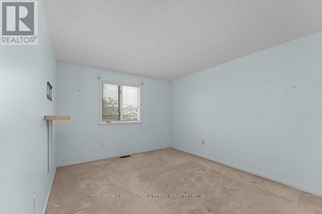 1112 Featherstone Court, Kingston, Ontario  K7M 8R5 - Photo 23 - X12725052