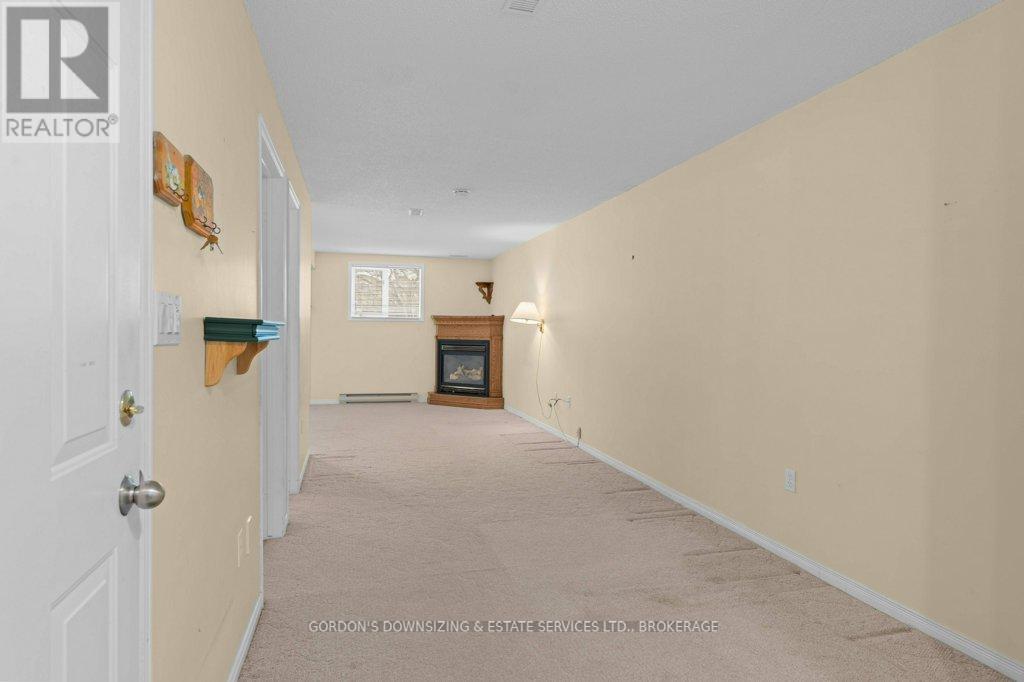 1112 Featherstone Court, Kingston, Ontario  K7M 8R5 - Photo 26 - X12725052