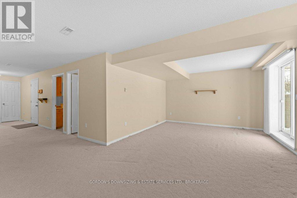 1112 Featherstone Court, Kingston, Ontario  K7M 8R5 - Photo 29 - X12725052