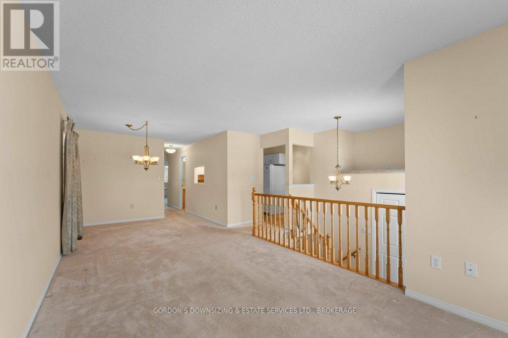 1112 Featherstone Court, Kingston, Ontario  K7M 8R5 - Photo 7 - X12725052