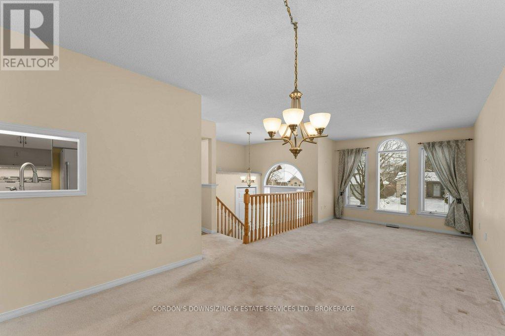 1112 Featherstone Court, Kingston, Ontario  K7M 8R5 - Photo 8 - X12725052