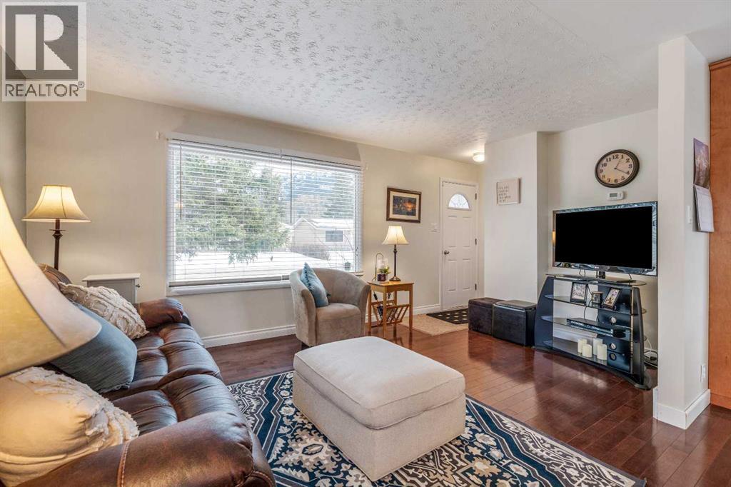 1810 122 Street, Blairmore, Alberta  T0K 0E0 - Photo 6 - A2280980