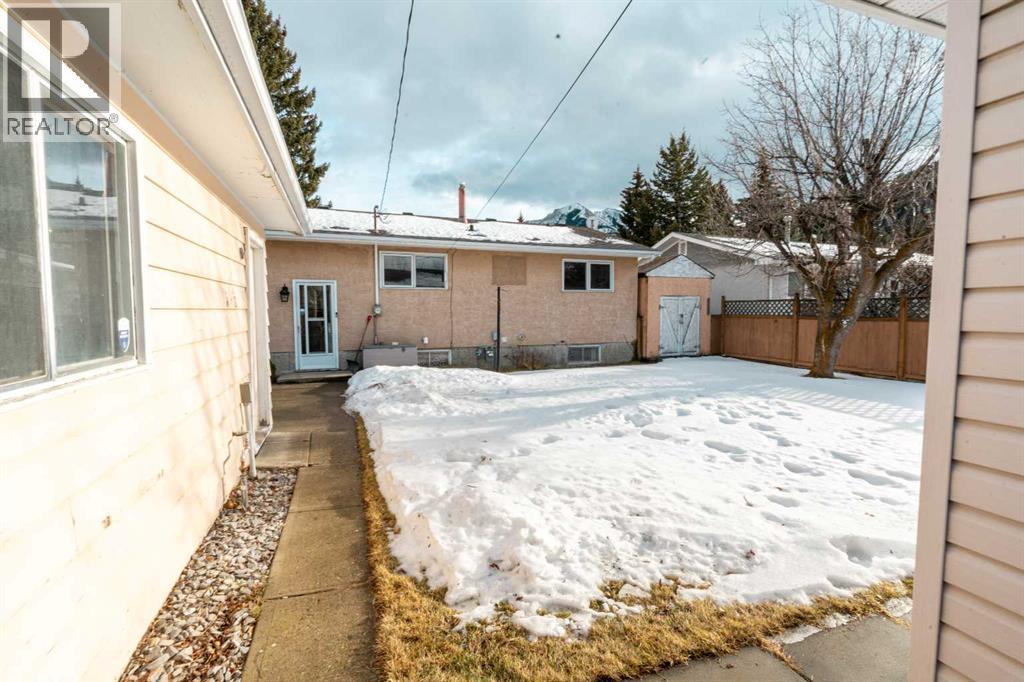 1810 122 Street, Blairmore, Alberta  T0K 0E0 - Photo 34 - A2280980