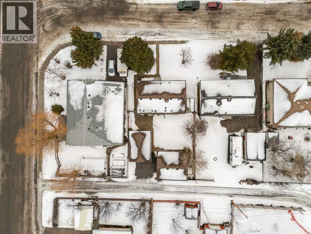 1810 122 Street, Blairmore, Alberta  T0K 0E0 - Photo 45 - A2280980