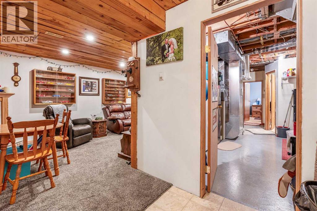 1810 122 Street, Blairmore, Alberta  T0K 0E0 - Photo 22 - A2280980