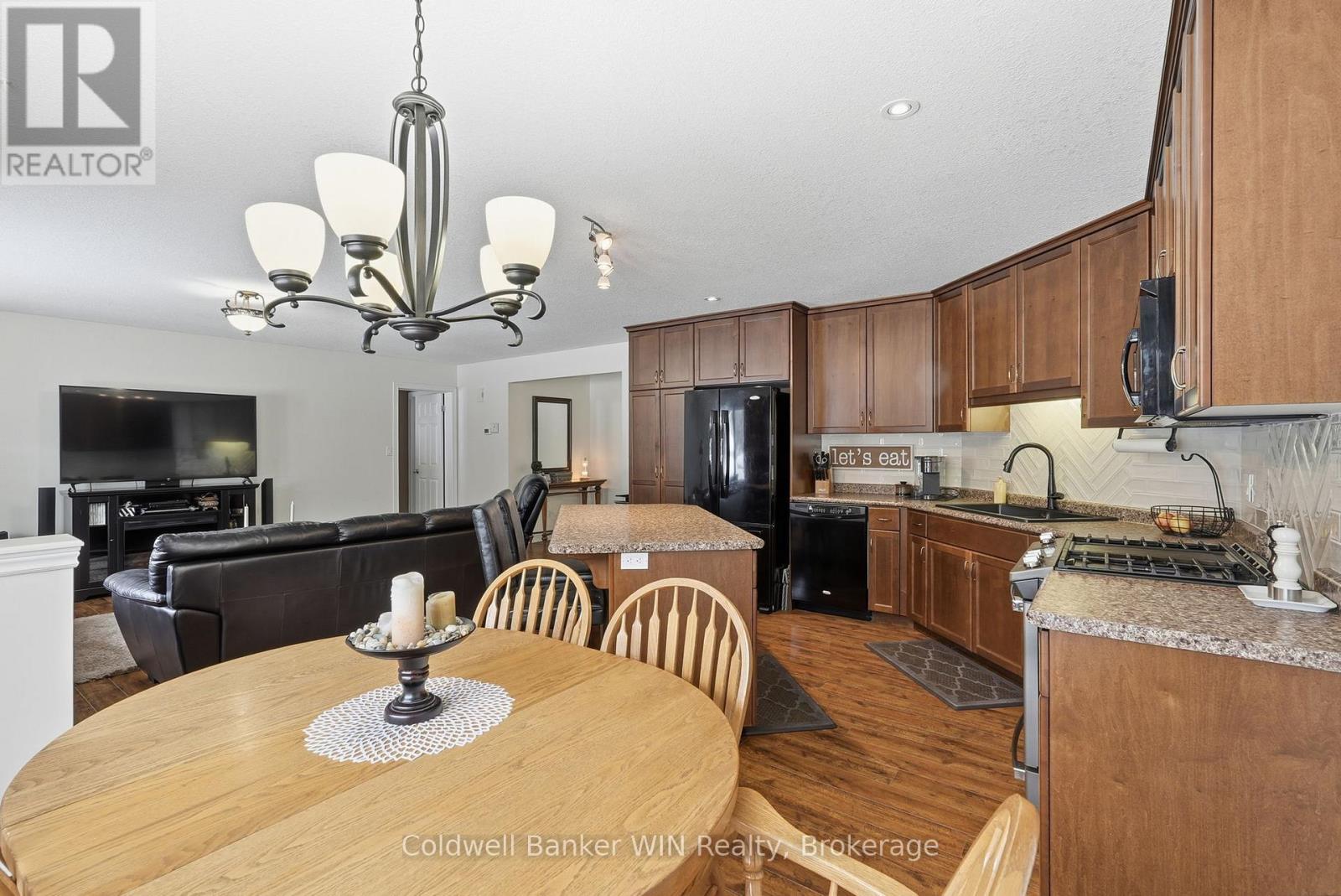 113 Scotts Hill Road, West Grey, Ontario  N4N 3B8 - Photo 10 - X12725116