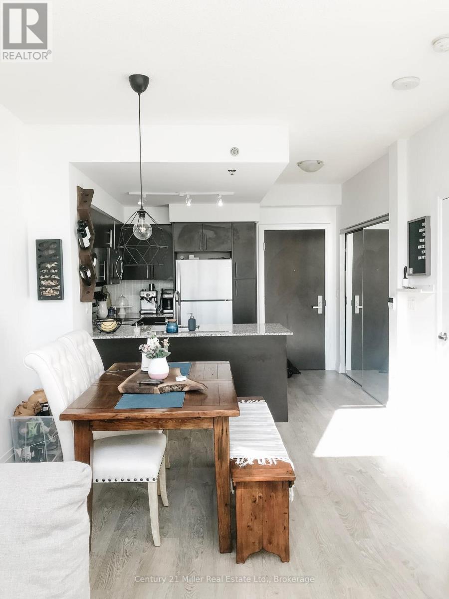 16 - 55 Speers Road, Oakville, Ontario  L6K 0H5 - Photo 4 - W12725132