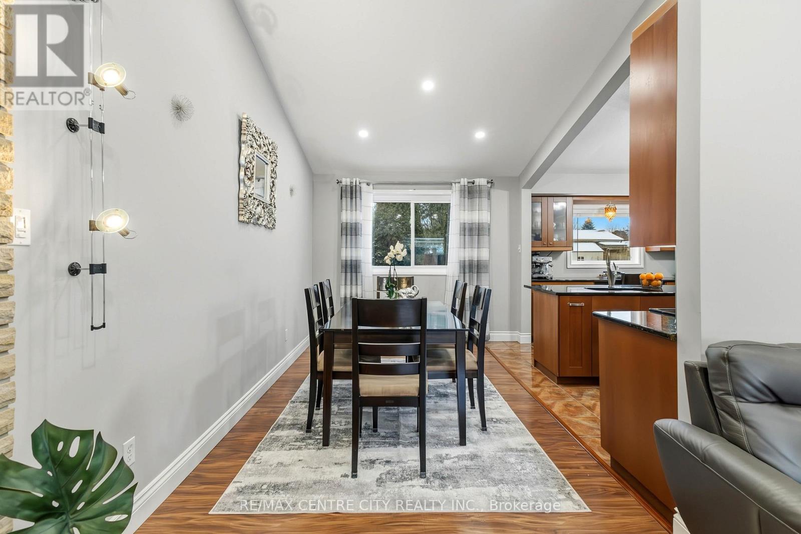 71 Sunray Avenue, London South, Ontario  N6P 1C1 - Photo 13 - X12725094