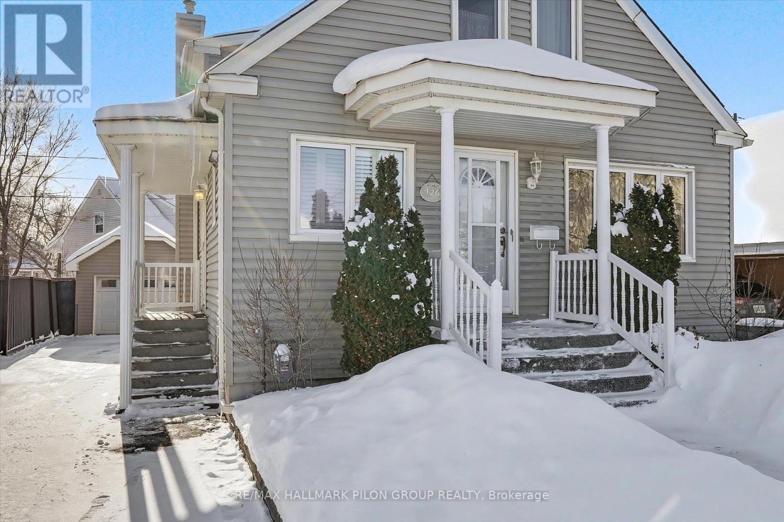 126 Vachon Avenue, Ottawa, Ontario K1L 5S8 - Photo 2 - X12724980