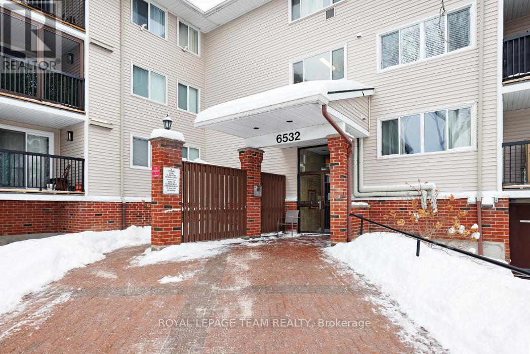205 - 6532 Bilberry Drive, Ottawa, Ontario  K1C 4N9 - Photo 2 - X12725090