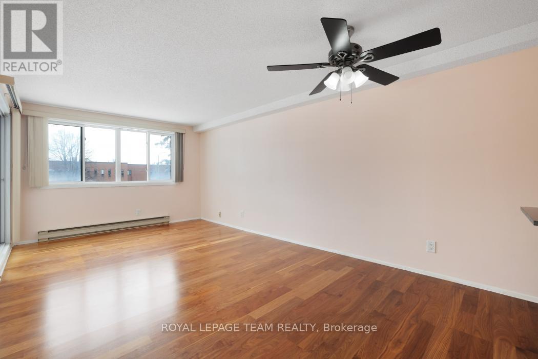 205 - 6532 Bilberry Drive, Ottawa, Ontario  K1C 4N9 - Photo 5 - X12725090