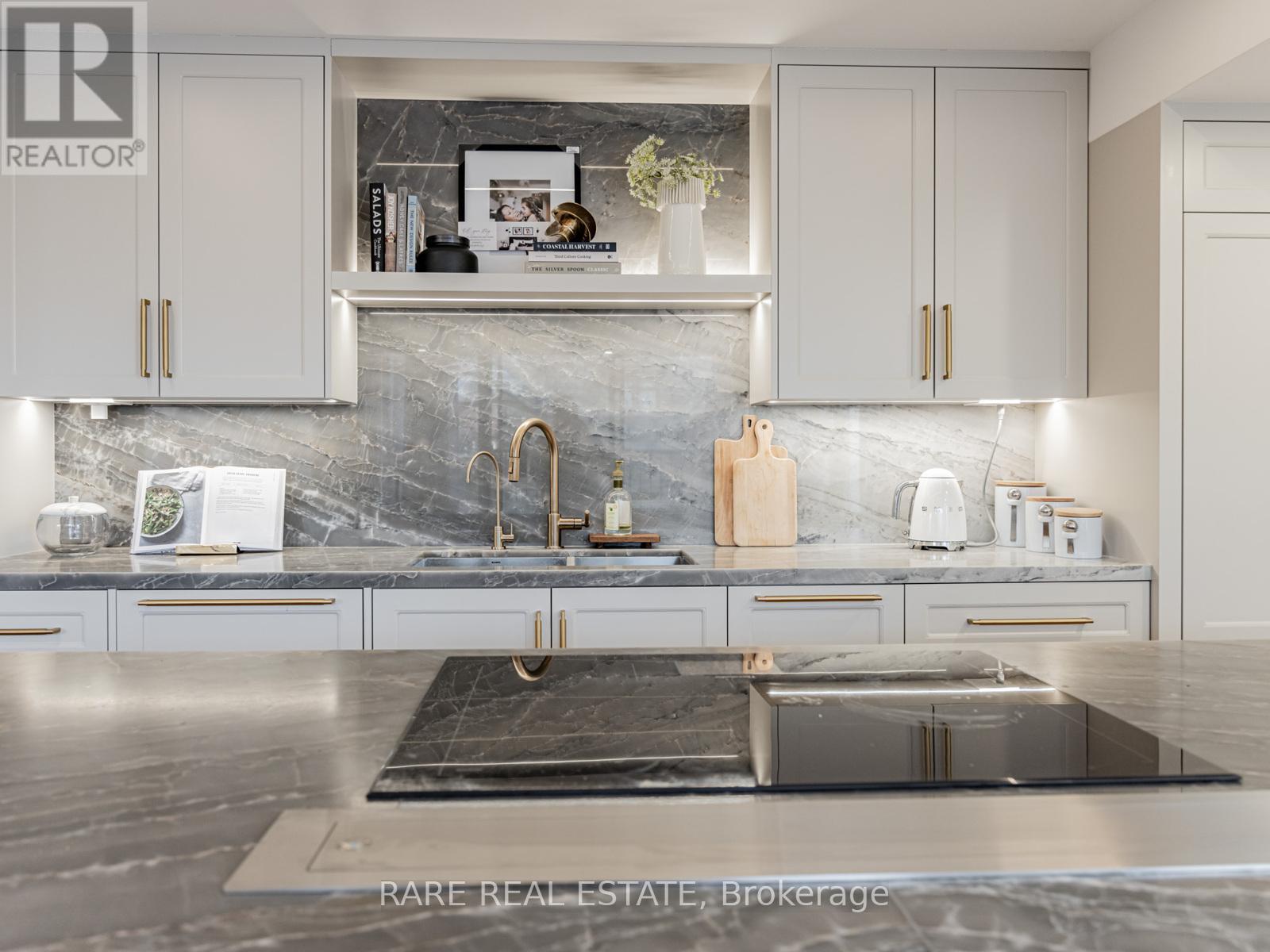 301 - 449 Walmer Road, Toronto, Ontario  M5P 2X9 - Photo 14 - C12724484