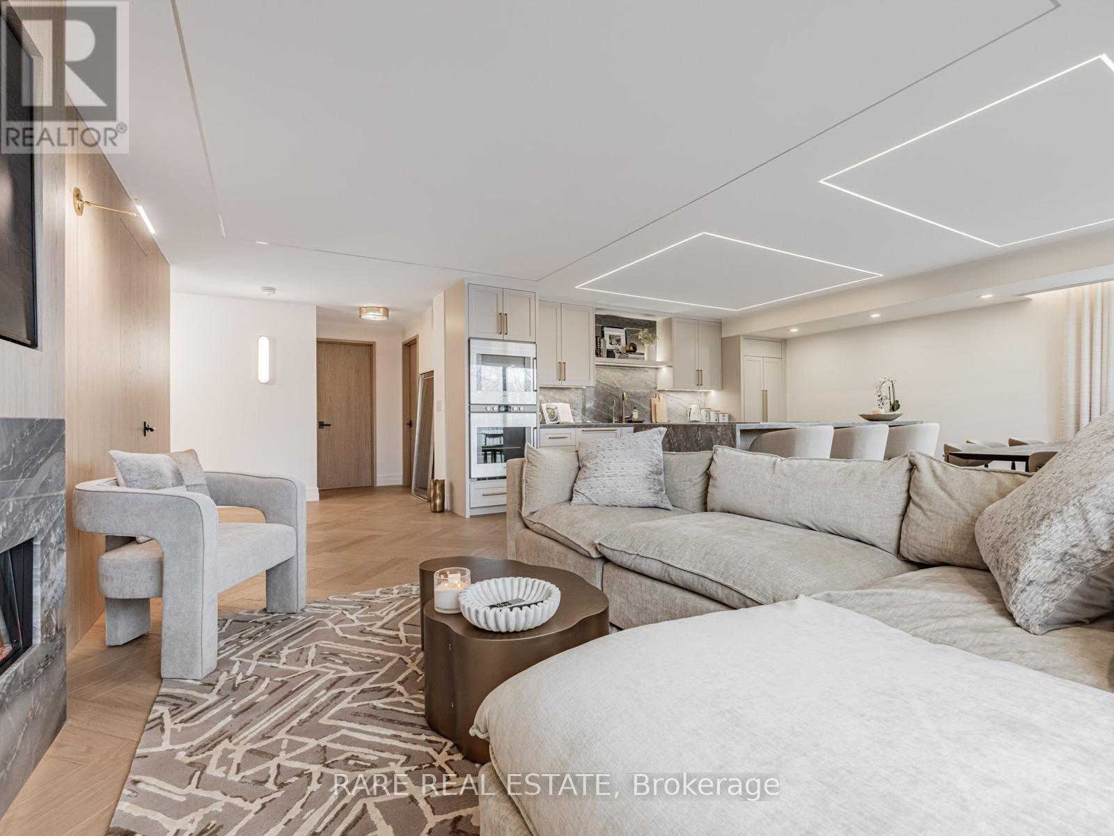 301 - 449 Walmer Road, Toronto, Ontario  M5P 2X9 - Photo 3 - C12724484