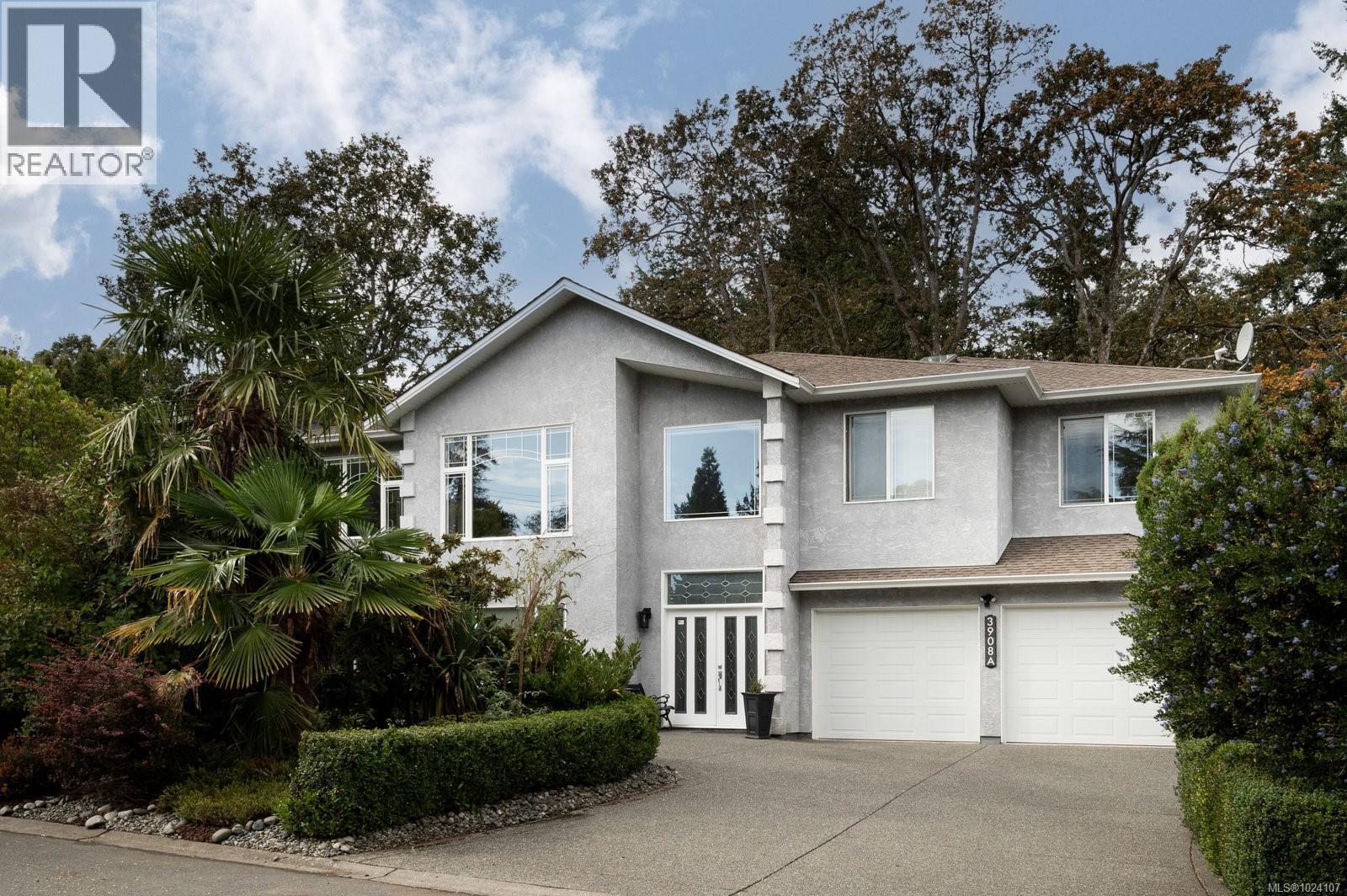3908A Ascot Dr, Saanich, British Columbia