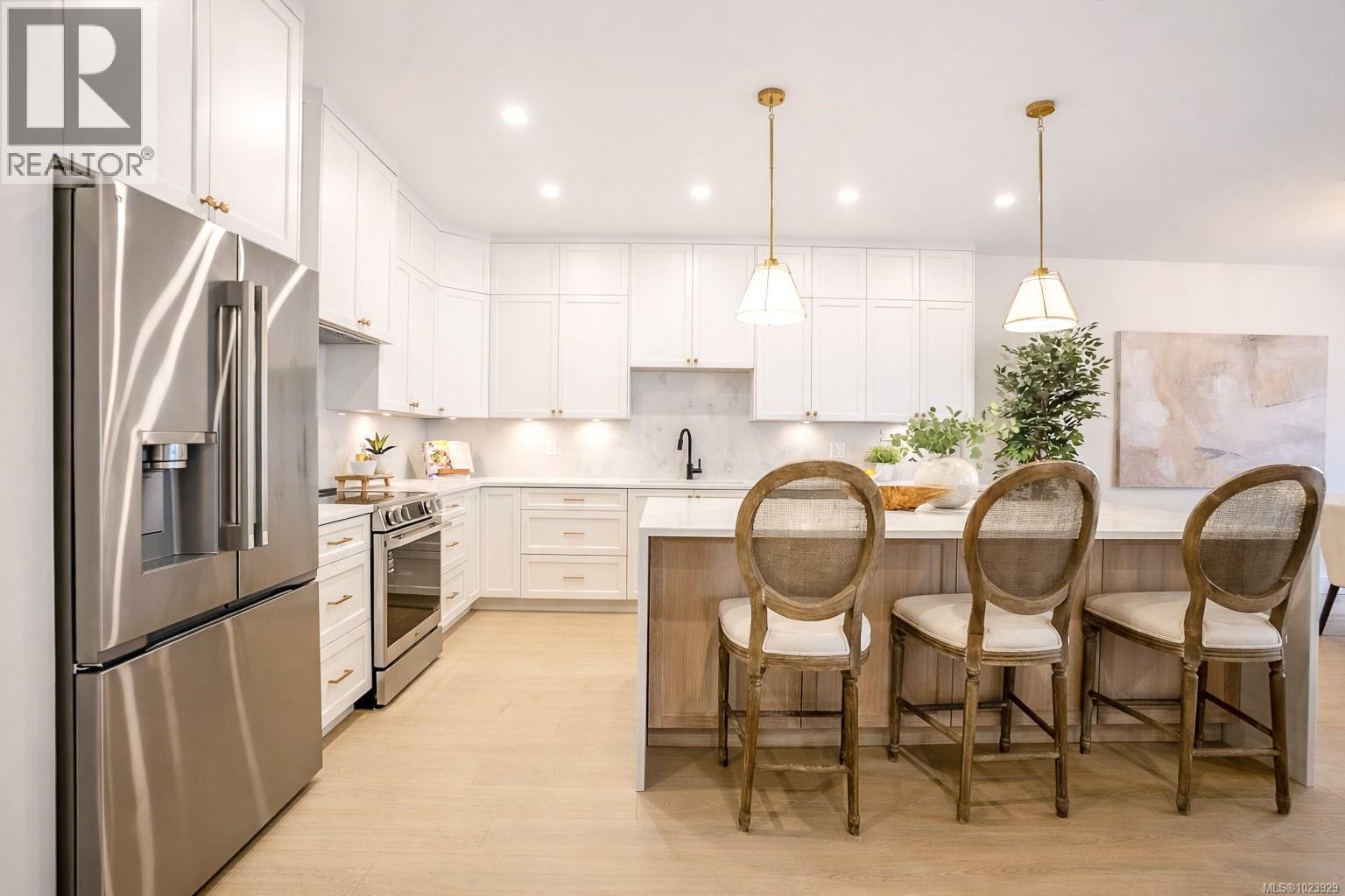 1563 Marble Pl, Langford, British Columbia  V9B 7A2 - Photo 2 - 1023929