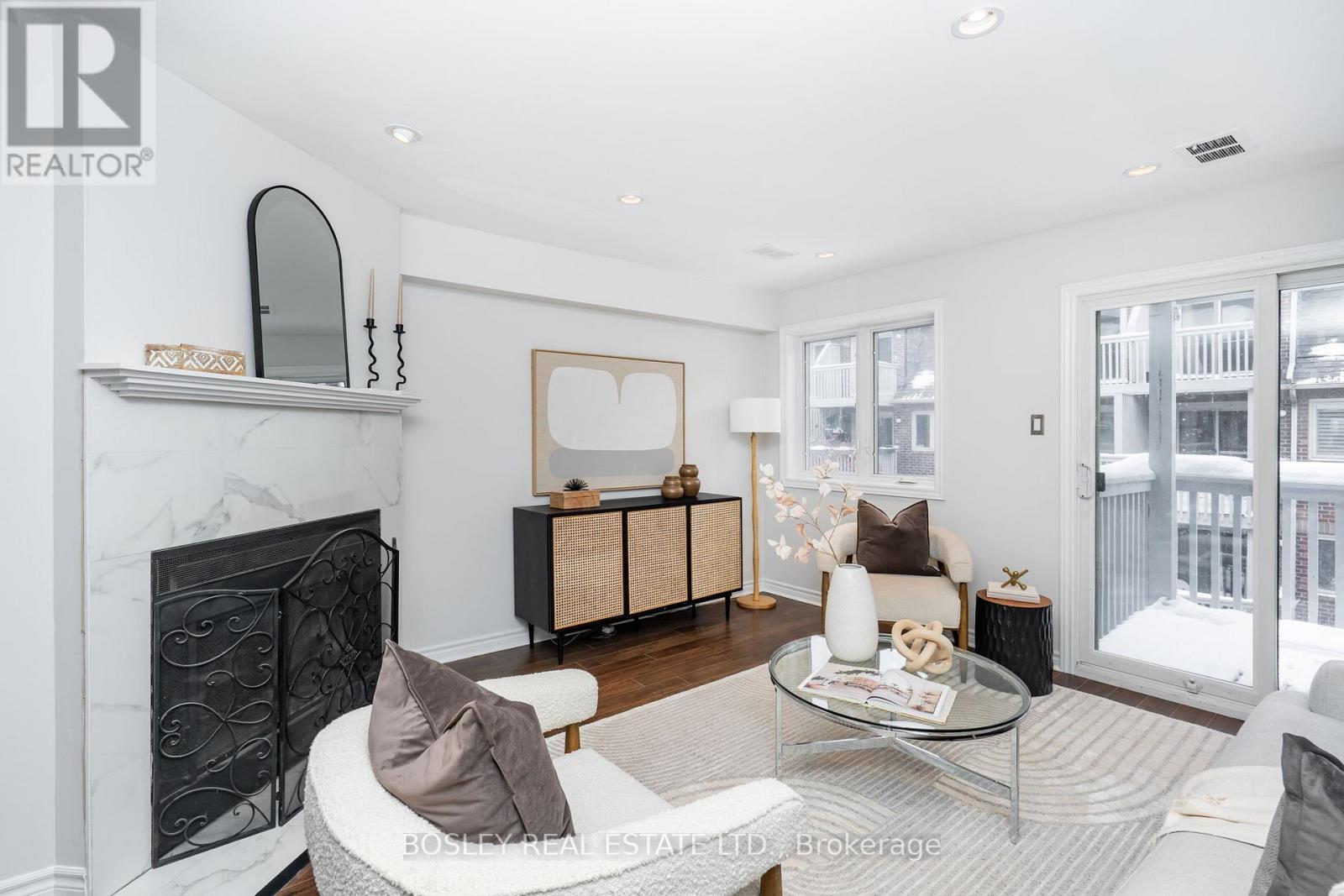 911c Adelaide Street W, Toronto, Ontario  M6J 3T2 - Photo 4 - C12717760