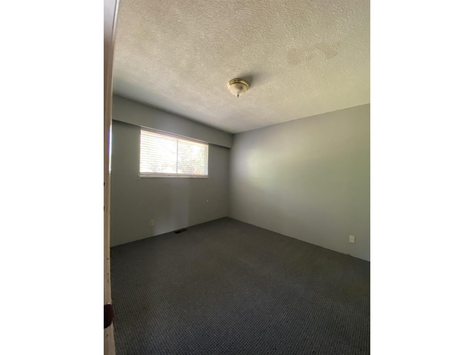 15855 Vine Avenue, White Rock, British Columbia  V4B 2T5 - Photo 4 - R2995796