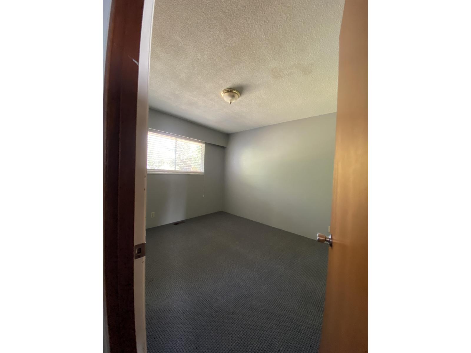 15855 Vine Avenue, White Rock, British Columbia  V4B 2T5 - Photo 11 - R2995796