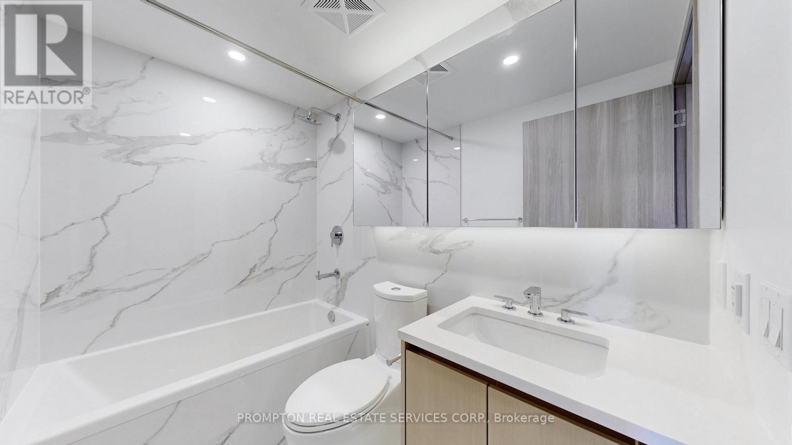 3709 - 1 Concord Cityplace Way, Toronto, Ontario  M5V 0X3 - Photo 12 - C12725034