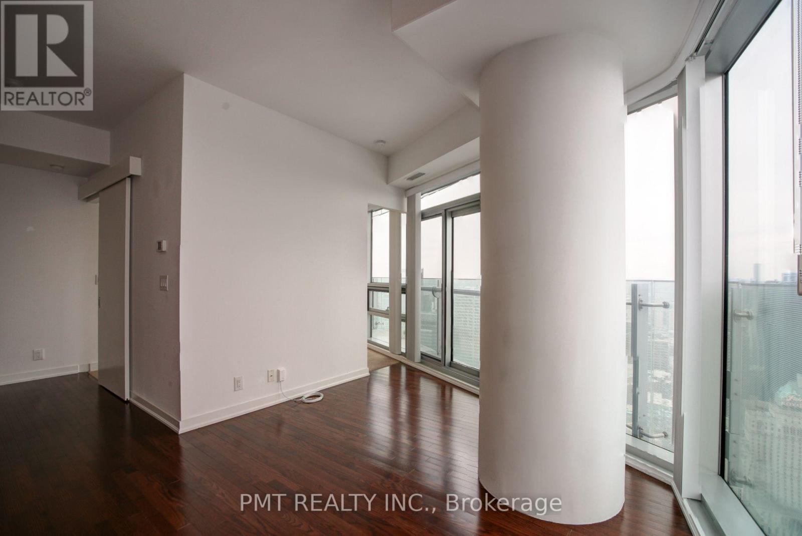 6411 - 14 York Street, Toronto, Ontario  M5J 0B1 - Photo 4 - C12725106
