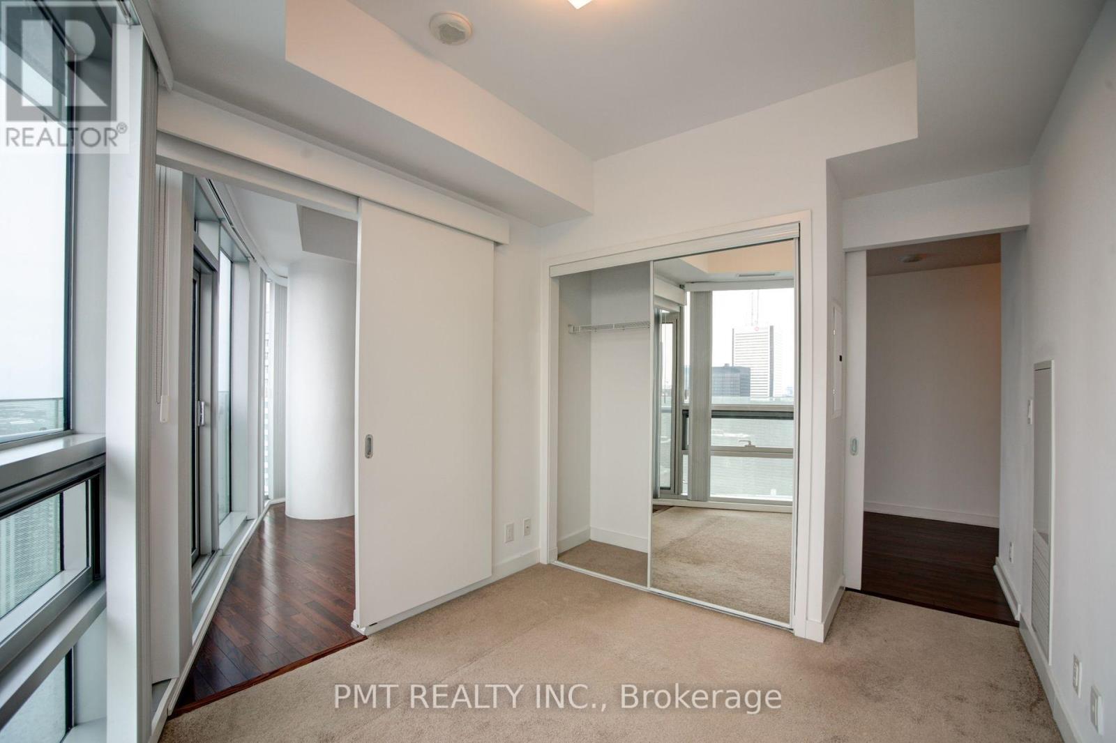 6411 - 14 York Street, Toronto, Ontario  M5J 0B1 - Photo 7 - C12725106