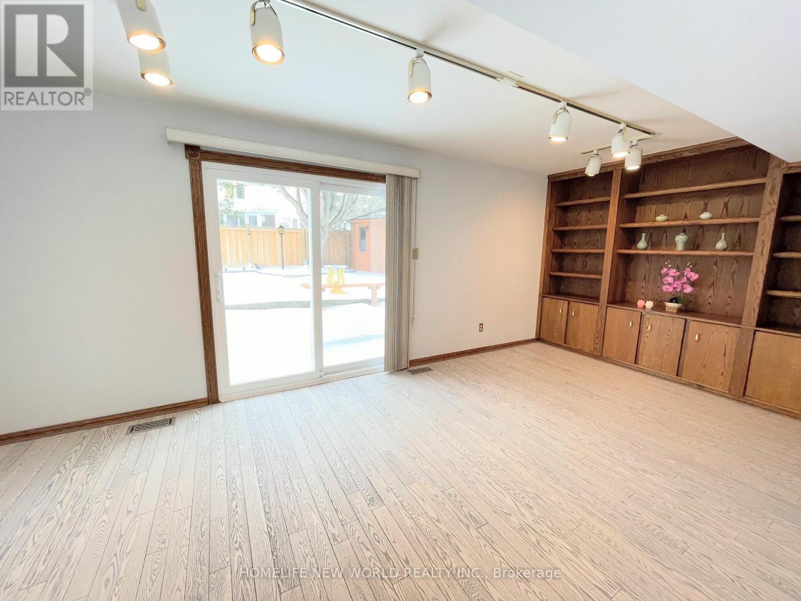 58 Marathon Crescent, Toronto, Ontario  M2R 2L7 - Photo 17 - C12725118