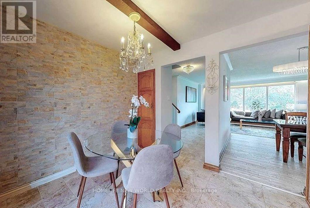 58 Marathon Crescent, Toronto, Ontario  M2R 2L7 - Photo 5 - C12725118