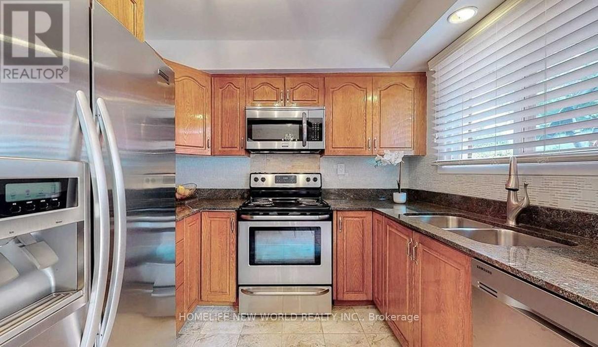 58 Marathon Crescent, Toronto, Ontario  M2R 2L7 - Photo 6 - C12725118