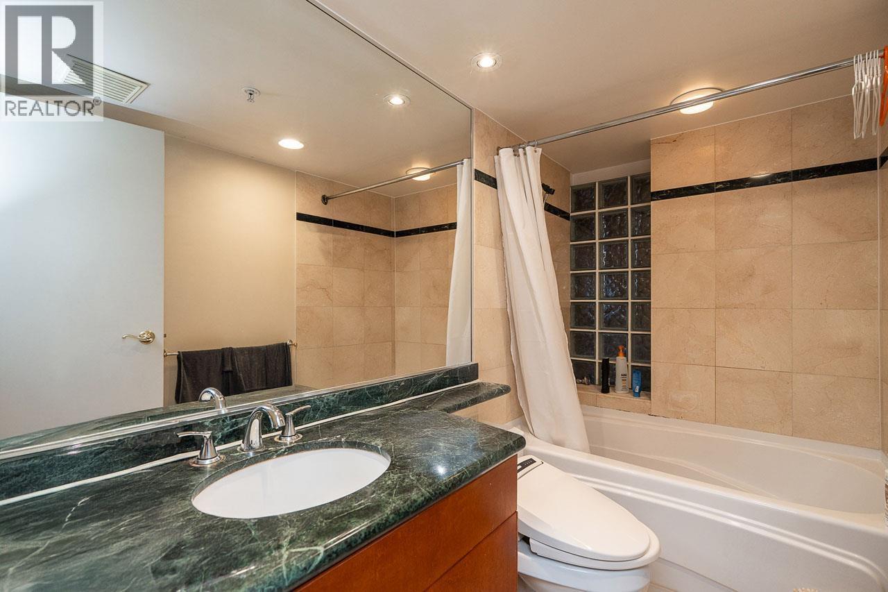 122 1228 Marinaside Crescent, Vancouver, British Columbia V6Z 2W4 - Photo 18 - R3081565