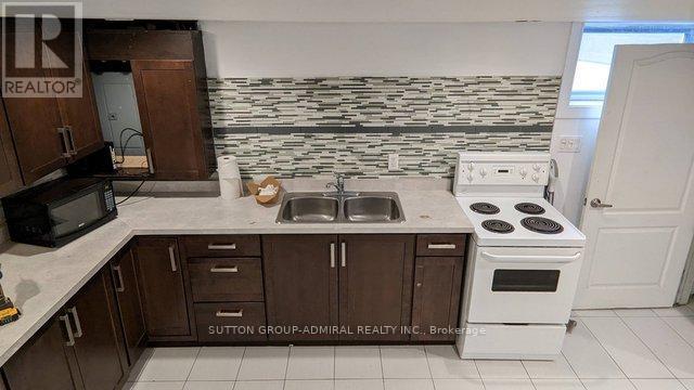 Lower - 10 Brian Avenue, Toronto, Ontario  M1R 3H9 - Photo 5 - E12725012