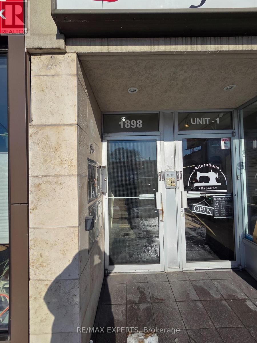 302 - 1989 DANFORTH AVENUE, Toronto, Ontario