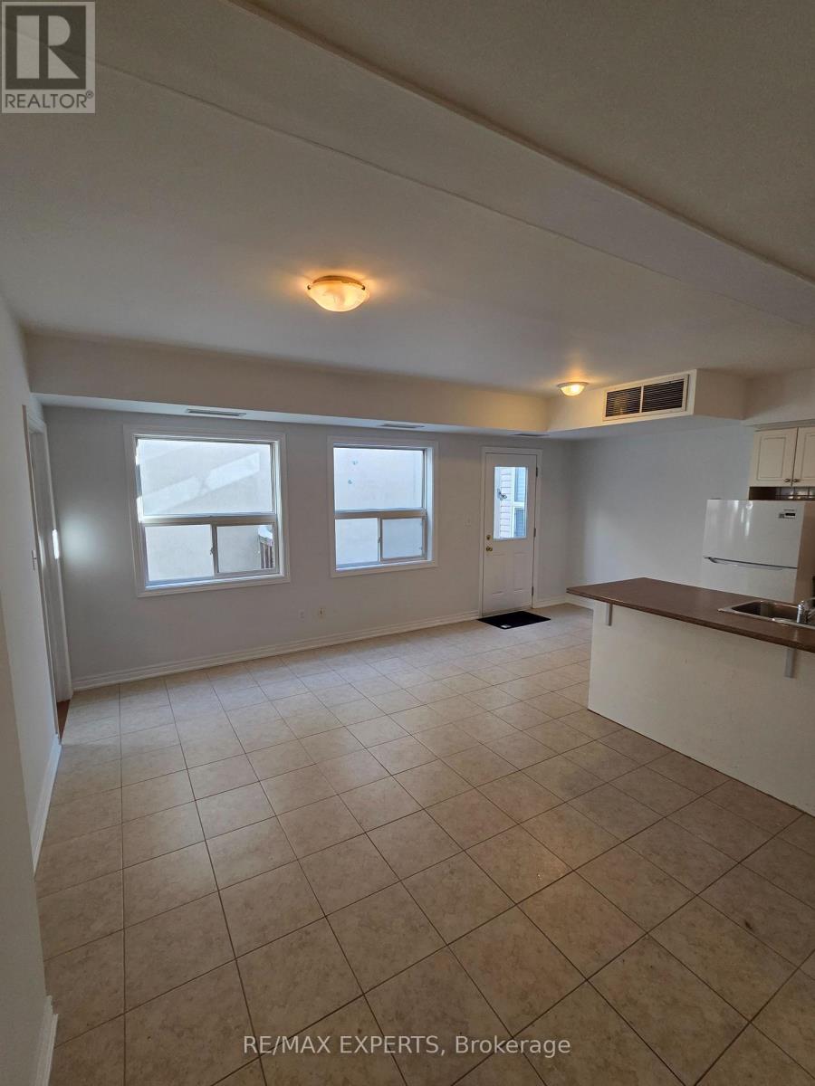 302 - 1989 Danforth Avenue, Toronto, Ontario  M4C 1J7 - Photo 4 - E12725050