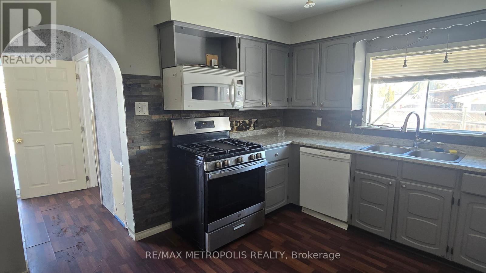 286 Olive Avenue, Oshawa, Ontario  L1H 2P6 - Photo 6 - E12725136