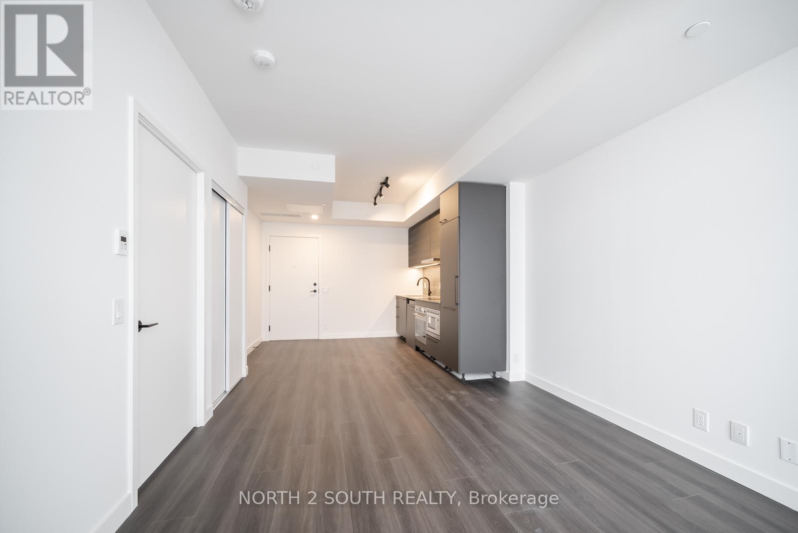 1008 - 1050 Eastern Avenue, Toronto, Ontario  M4L 0B7 - Photo 5 - E12725144