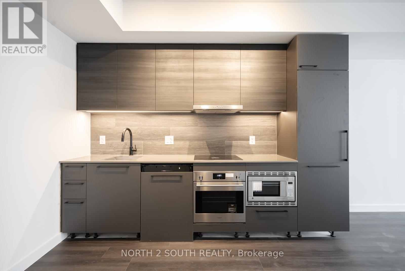 1008 - 1050 Eastern Avenue, Toronto, Ontario  M4L 0B7 - Photo 7 - E12725144