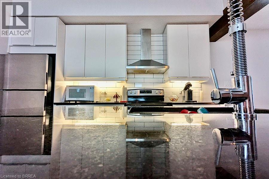 24 Locust Street Unit# B, Kitchener, Ontario  N2H 1W7 - Photo 9 - 40800611