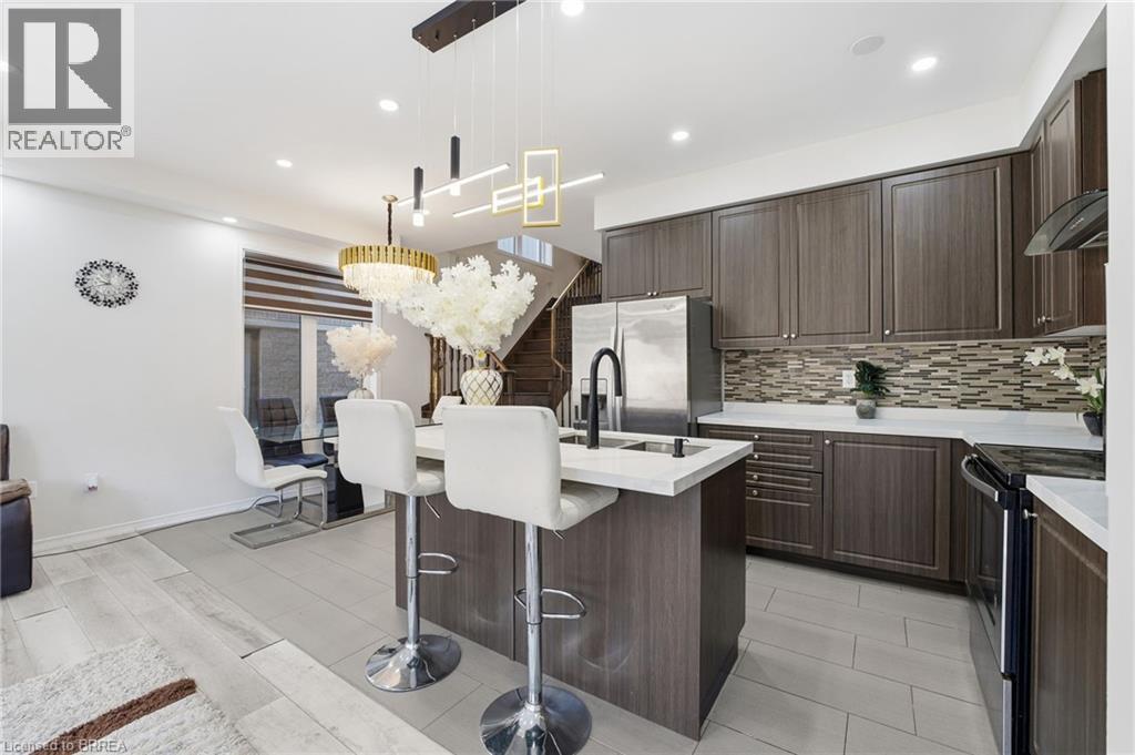 29 Arnold Marshall Boulevard, Caledonia, Ontario  N3W 0B2 - Photo 5 - 40800584