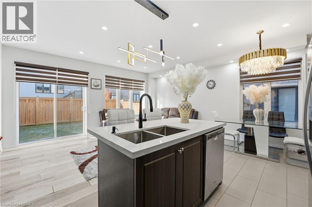 29 Arnold Marshall Boulevard, Caledonia, Ontario  N3W 0B2 - Photo 8 - 40800584