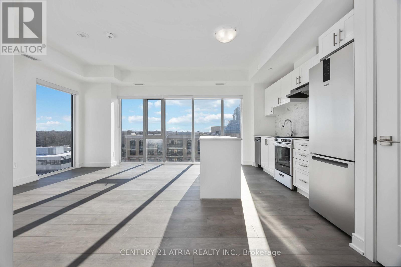 808A - 715 DAVIS DRIVE, Newmarket, Ontario