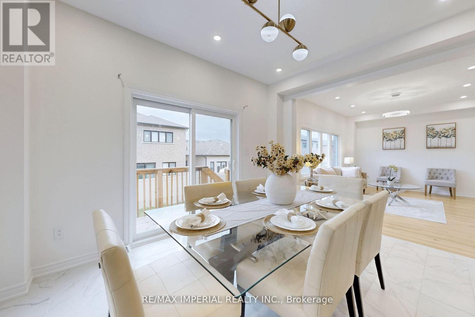 30 Pietrowski Drive, Georgina, Ontario  L4P 0K2 - Photo 10 - N12725142