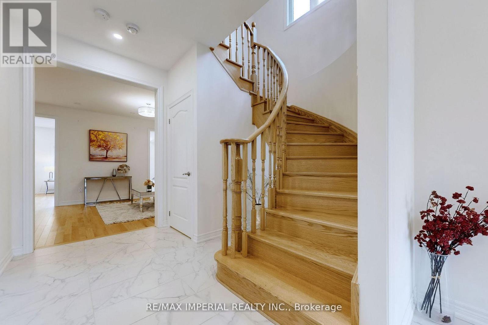 30 Pietrowski Drive, Georgina, Ontario  L4P 0K2 - Photo 31 - N12725142