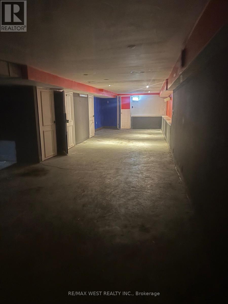 2057 Dufferin Street, Toronto, Ontario  M6E 3R3 - Photo 9 - C12530690