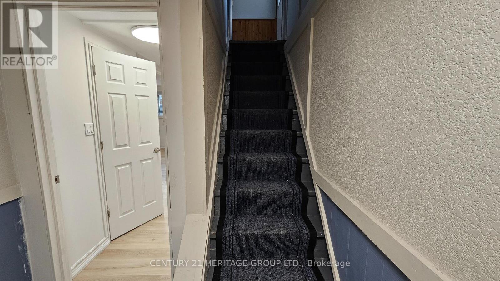 217 Thoms Crescent, Newmarket, Ontario  L3Y 1C9 - Photo 11 - N12586864