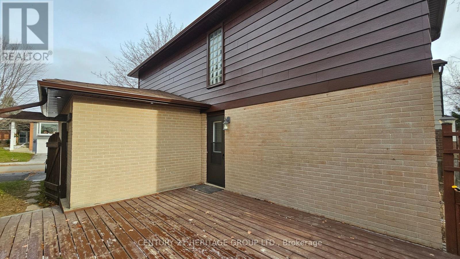 217 Thoms Crescent, Newmarket, Ontario  L3Y 1C9 - Photo 3 - N12586864