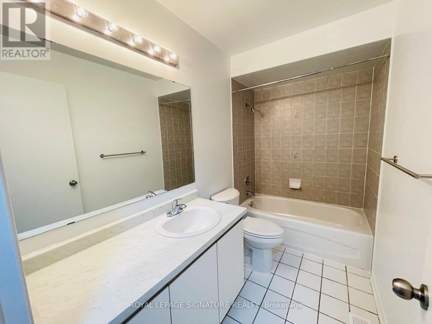 91 - 689 Four Winds Way, Mississauga, Ontario  L5R 4C5 - Photo 11 - W12725114