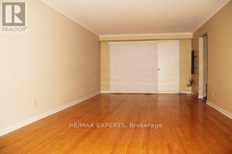 Upper - 40 Futura Drive, Toronto, Ontario  M3N 2L7 - Photo 3 - W12725150