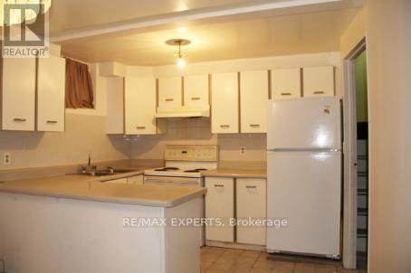 Upper - 40 Futura Drive, Toronto, Ontario  M3N 2L7 - Photo 5 - W12725150