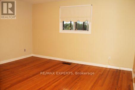 Upper - 40 Futura Drive, Toronto, Ontario  M3N 2L7 - Photo 6 - W12725150