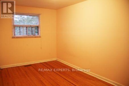 Upper - 40 Futura Drive, Toronto, Ontario  M3N 2L7 - Photo 7 - W12725150